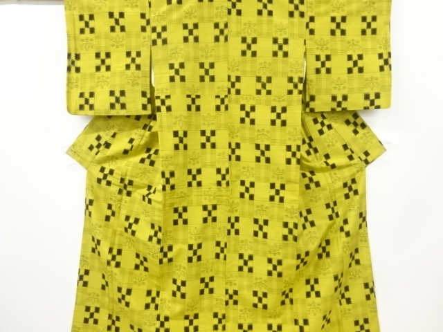 アンティーク　市松に草花模様織り出し手織り紬着物